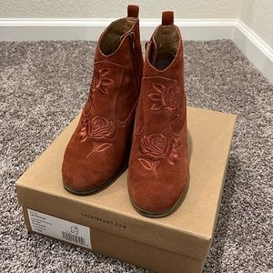 Lucky Pexton Booties - Rust with Roses - Size 7.5
